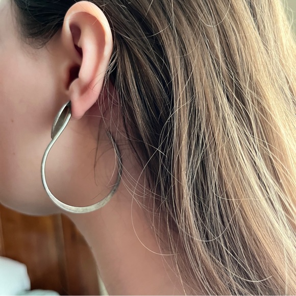 Vintage Sterling Silver Hoop Earrings - Picture 8 of 10